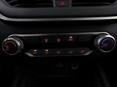 Certified 2024 Nissan Altima 2.5 S FWD image 23