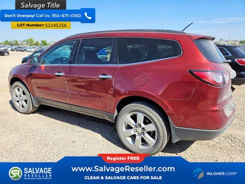 Used 2017 Chevrolet Traverse LT w/ Style and Technology Package FWD image 3