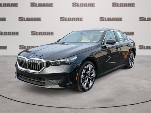 Certified 2025 BMW i5 xDrive40 w/ Premium Package image 1