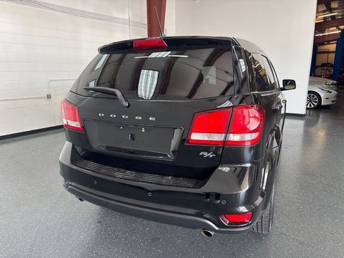 Used 2016 Dodge Journey R/T image 4