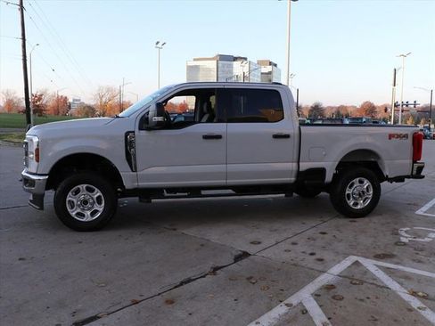 New 2026 Ford F250 XLT image 3