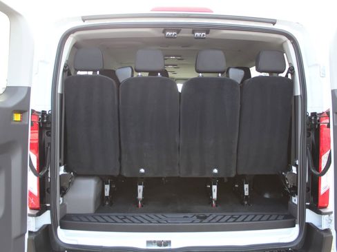 Used 2024 Ford Transit 350 XLT image 21