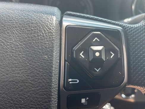 Used 2023 Toyota Tacoma SR5 AWD/4WD image 29