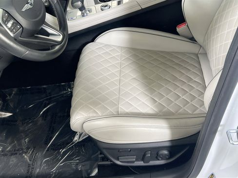 Used 2023 Genesis G70 3.3T w/ Sport Prestige Package image 20