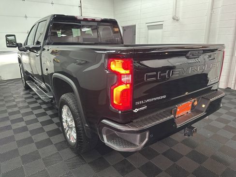 Used 2023 Chevrolet Silverado 2500 High Country w/ Z71 Off-Road Package image 7