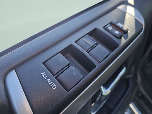 Used 2023 Toyota 4Runner Limited image 31