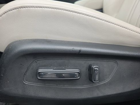 Certified 2024 Honda HR-V EX-L image 11