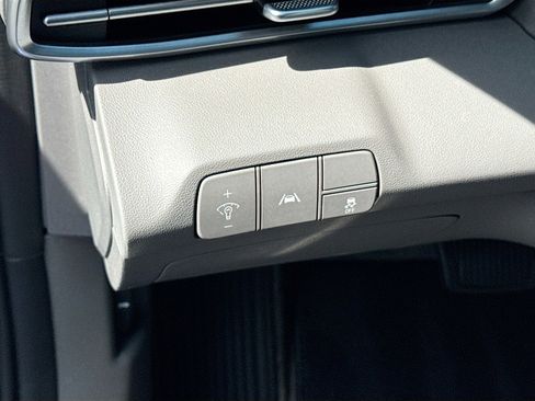 Used 2023 Hyundai Elantra SEL FWD image 10