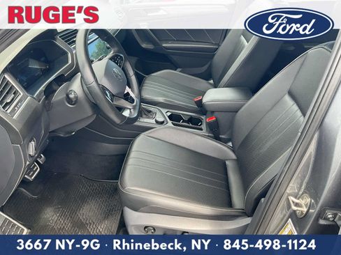 Used 2023 Volkswagen Tiguan SE R-Line AWD/4WD image 15