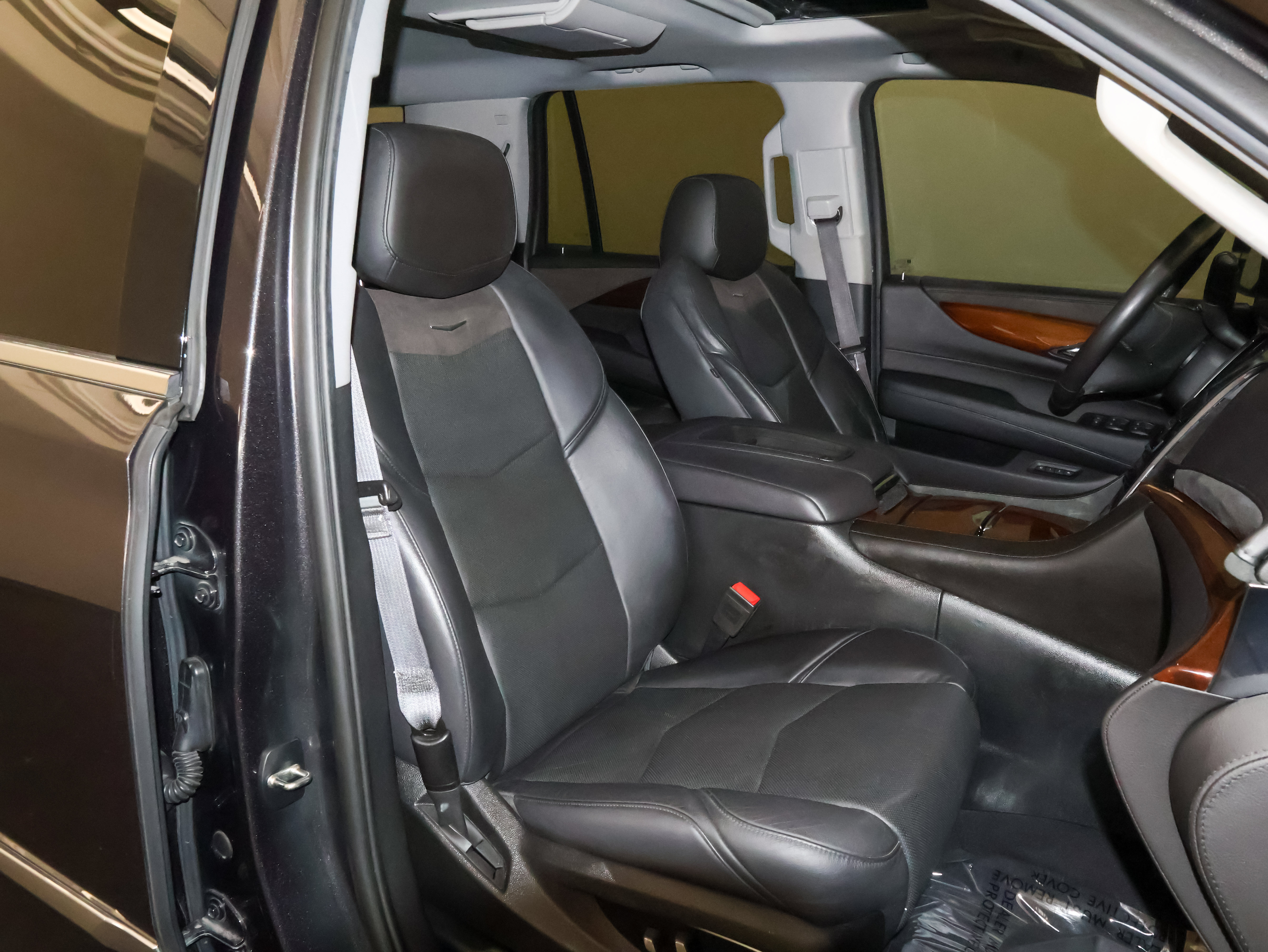 Used 2016 Cadillac Escalade Luxury RWD image 52
