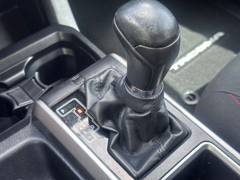 Used 2020 Toyota Tacoma SR5 image 32