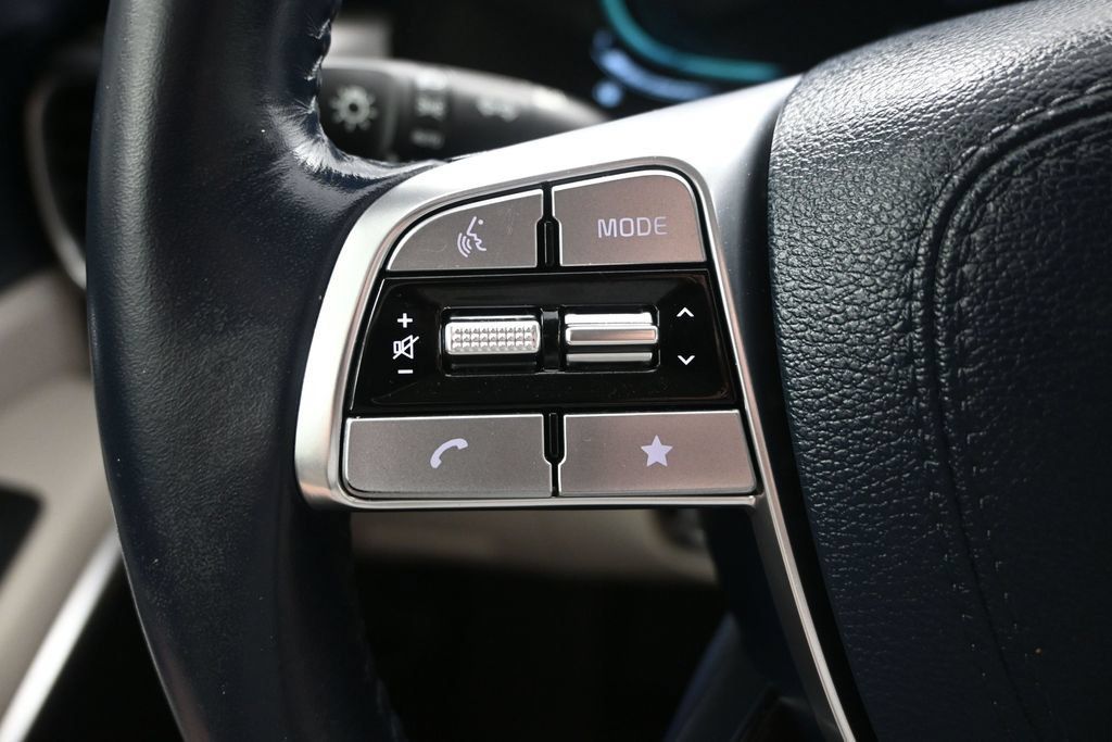 Used 2025 Kia Telluride EX w/ EX Captain's Chair Package FWD image 27