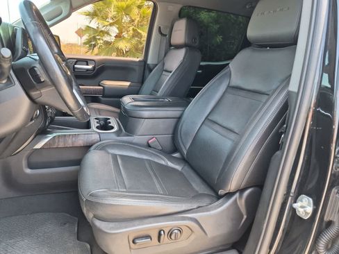Used 2020 GMC Sierra 1500 Denali RWD image 18
