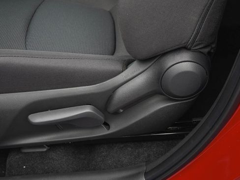 New 2025 Toyota RAV4 LE image 17