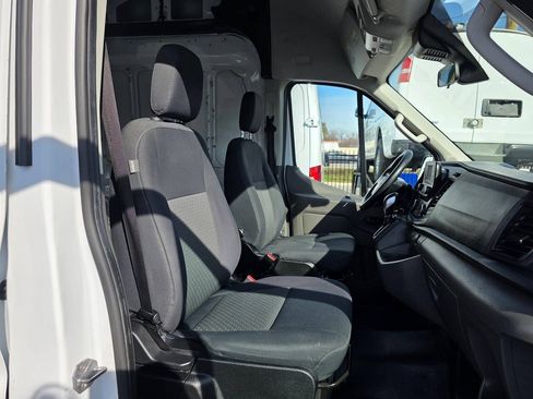 Used 2024 Ford Transit 250 148 High Roof RWD image 9