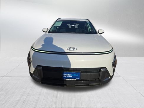 Used 2025 Hyundai Kona SEL image 8