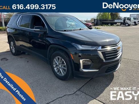Used 2023 Chevrolet Traverse LT w/ LPO, Floor Liner Package AWD/4WD image 4