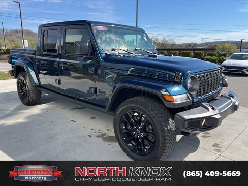 Used 2025 Jeep Gladiator Sport image 29