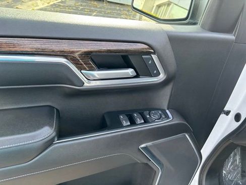 Certified 2022 GMC Sierra 1500 Elevation image 12