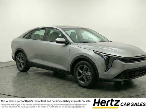 Used 2025 Kia K4 FWD image 1