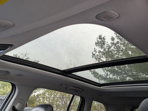 Used 2023 Jeep Grand Cherokee Limited image 12