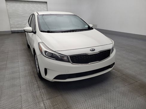 Used 2017 Kia Forte LX image 14