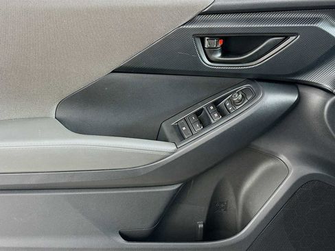 Certified 2025 Subaru Crosstrek 2.0i Premium image 16