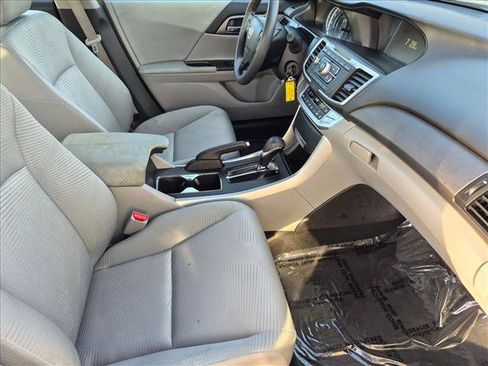 Used 2014 Honda Accord LX image 19