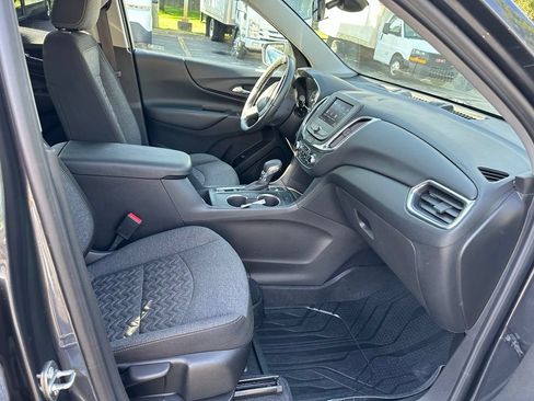Used 2022 Chevrolet Equinox LT AWD/4WD image 29