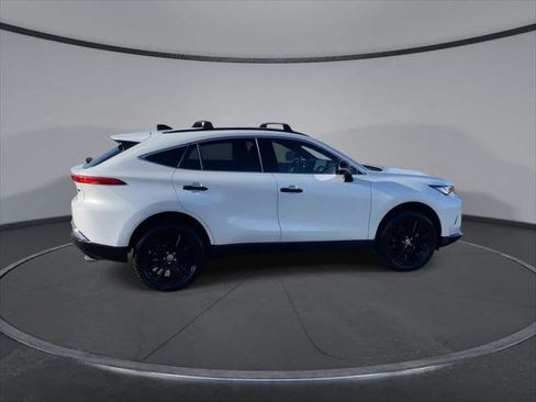 Certified 2023 Toyota Venza Nightshade image 9