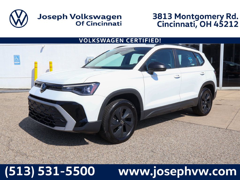 Used 2025 Volkswagen Taos S FWD image 1