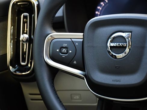 New 2026 Volvo XC40 B5 Plus w/ Protection Package Premier image 21