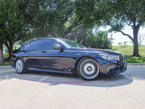 Used 2016 BMW 750i xDrive AWD/4WD image 1