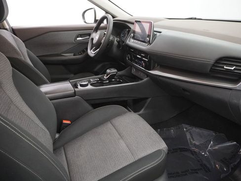 Used 2021 Nissan Rogue SV image 47