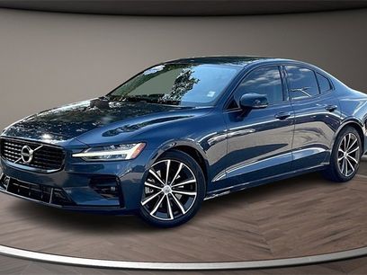 Used 2021 Volvo S60 T5 Momentum