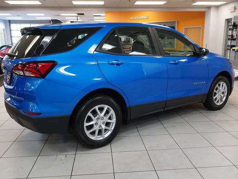 Used 2024 Chevrolet Equinox LS FWD image 11