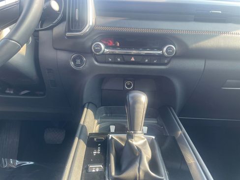 Used 2025 MAZDA CX-50 AWD 2.5 S w/ Premium Plus Pkg image 17