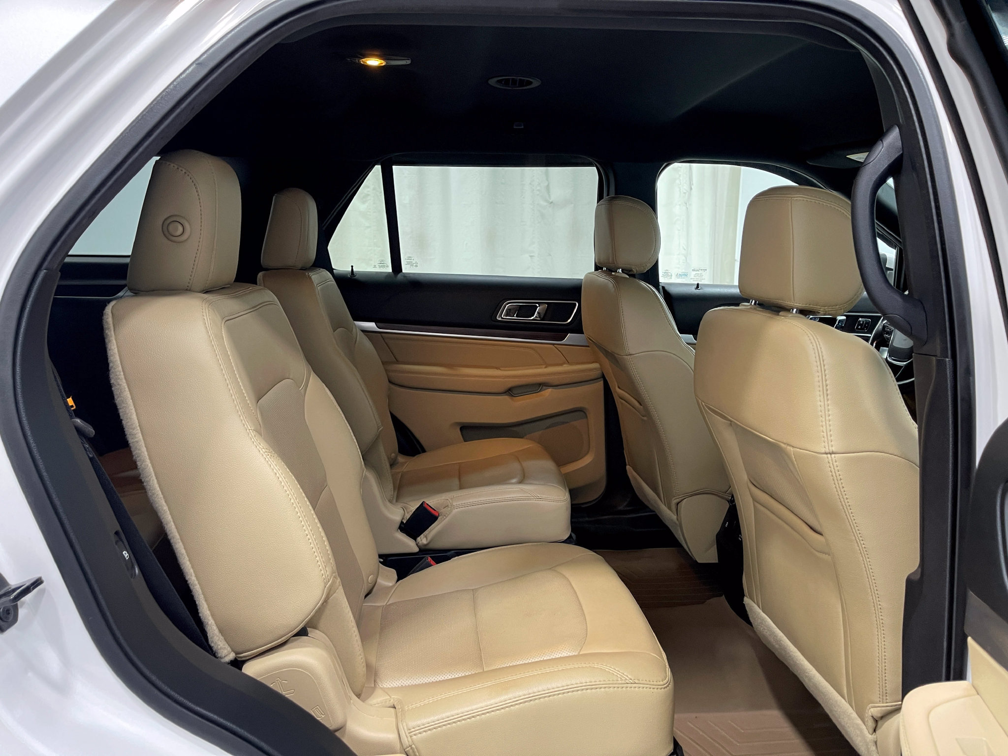 Used 2017 Ford Explorer Limited AWD/4WD image 32