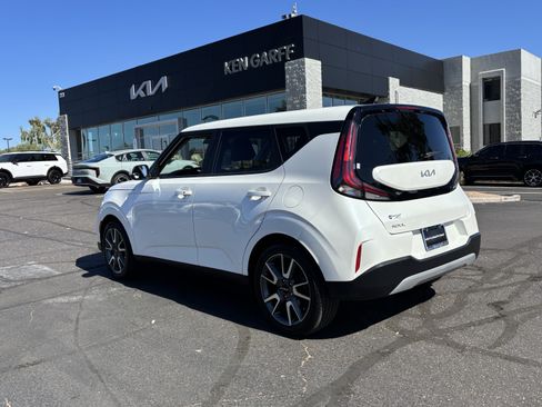 Certified 2024 Kia Soul EX w/ Option Group 015 FWD image 4