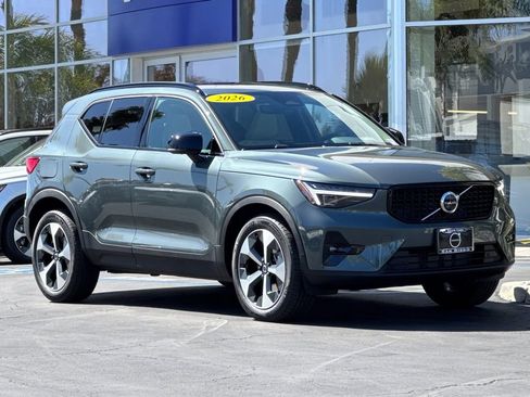 New 2026 Volvo XC40 B5 Plus w/ Protection Package Premier AWD/4WD image 7