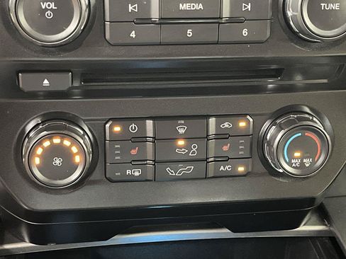 Used 2018 Ford F150 XLT w/ Equipment Group 302A Luxury AWD/4WD image 21