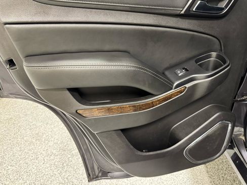 Used 2016 Chevrolet Tahoe LT image 18