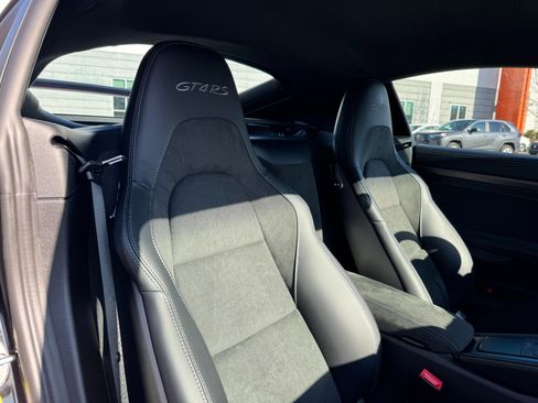 Used 2025 Porsche 718 Cayman GT4 RS image 55