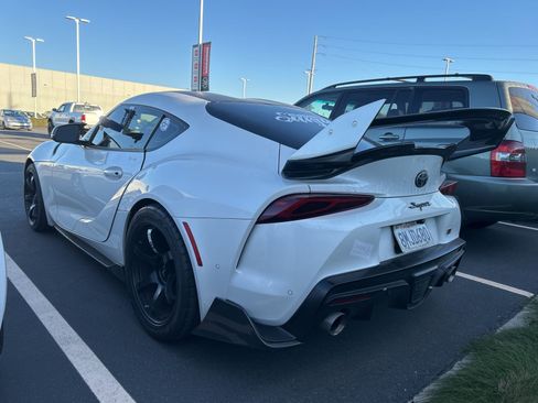 Used 2020 Toyota Supra Launch Edition w/ Driver Assist Package RWD image 3