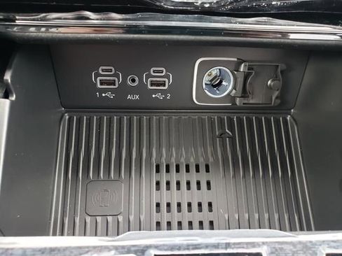 New 2026 Jeep Grand Cherokee Altitude AWD/4WD image 20