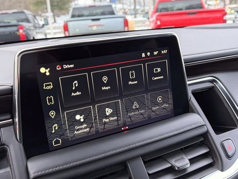 Used 2022 GMC Yukon SLE w/ Gmc Pro Safety Plus Package image 17