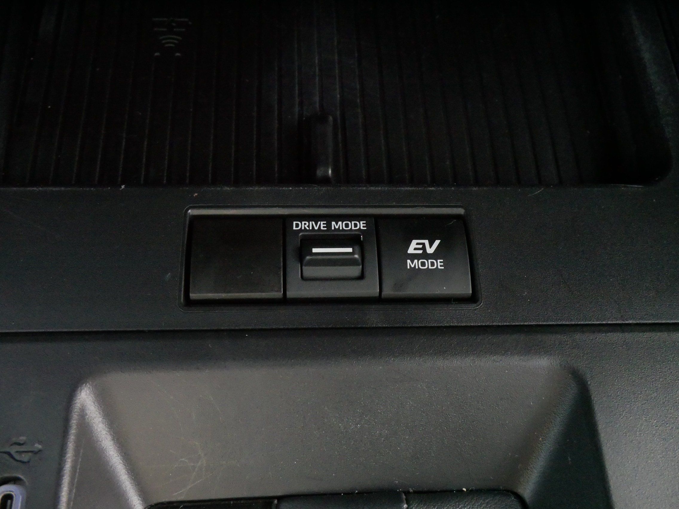 Used 2026 Toyota Corolla Cross AWD Hybrid image 28