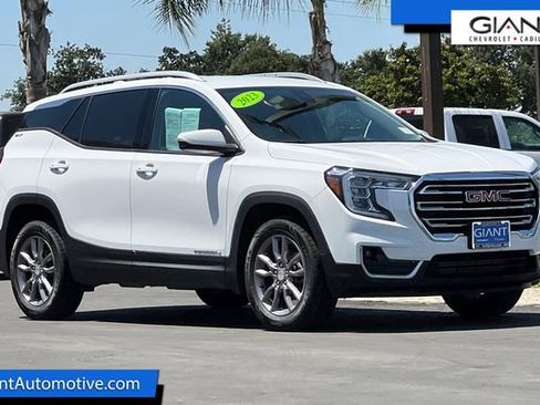 Used 2023 GMC Terrain SLT AWD/4WD image 1