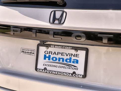 Certified 2025 Honda Pilot EX-L image 8