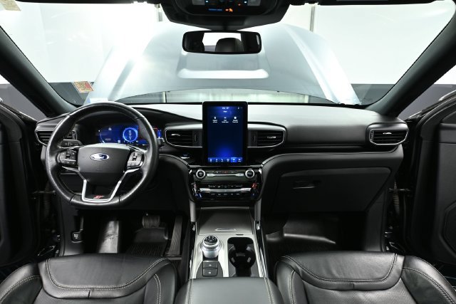 Used 2022 Ford Explorer ST w/ ST Street Pack AWD/4WD image 20